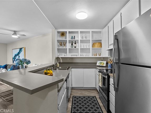 5th image of 2901 Peninsula Rd APT 137