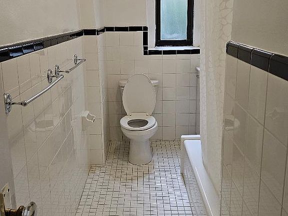 2nd image of 317 W 83rd St APT 1E