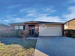 9013 Penny Ln, Fort Worth, TX 76123