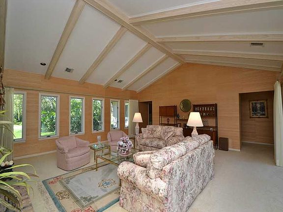5th image of 165 Egret Ln