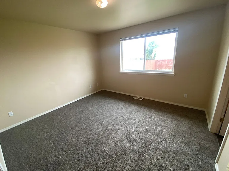 2217 N Abbey Glen Ct — Photo 21