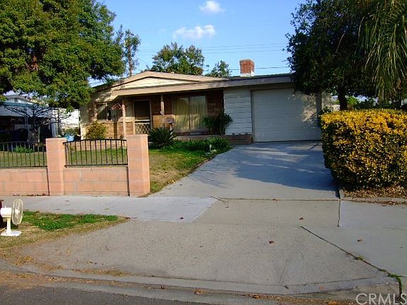 2nd image of 756 N Del Norte Ave