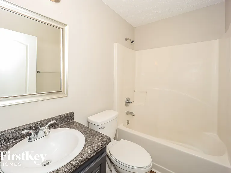 855 Chapman St — Photo 15
