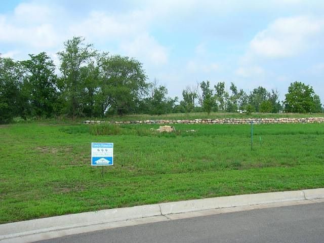1st image of 355 N Welco Dr