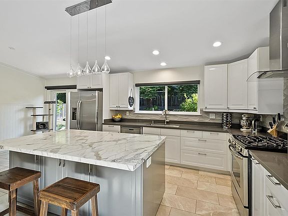 2nd image of 284 Curie Dr