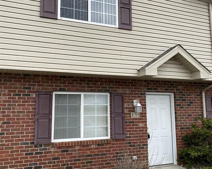 1st image of 135 Northtowne St