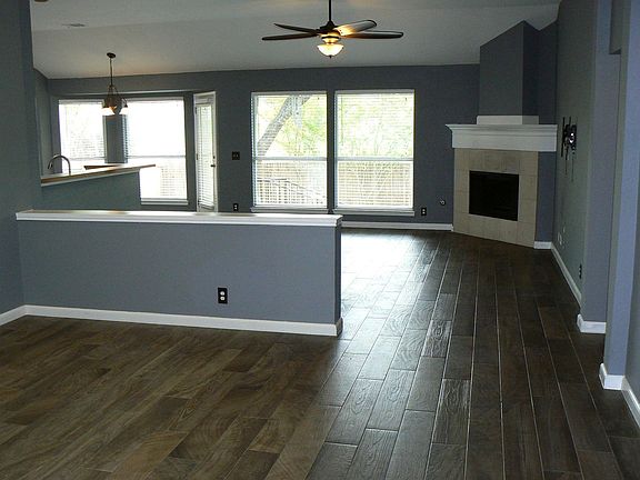 4th image of 1223 Red Ranch Cir