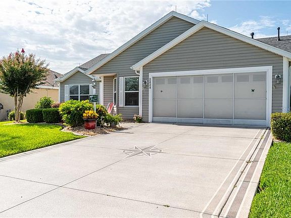 3rd image of 3424 Bloomington Pl