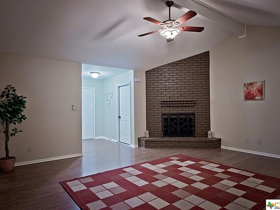 4th image of 207 Londonderry Dr