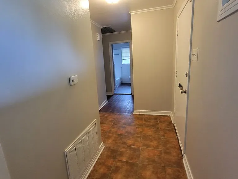 188 Charles Ave #188 — Photo 15