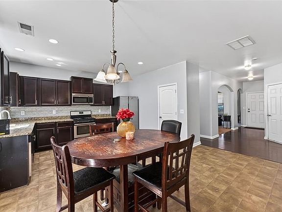 5th image of 9669 Ivey Ridge Cir