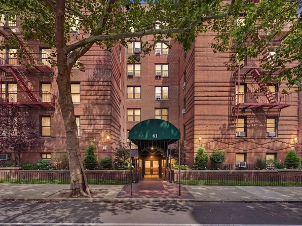 61 Oliver St APT 3D, Brooklyn, NY 11209