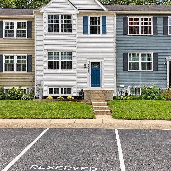 1st image of 3311 Pescara Ct