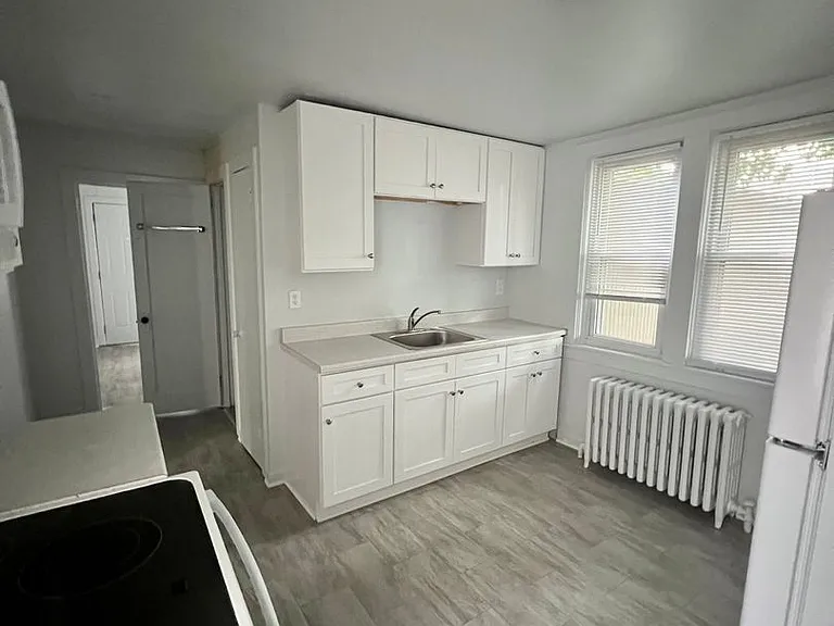 101-111 Brimmer Ave — Photo 1