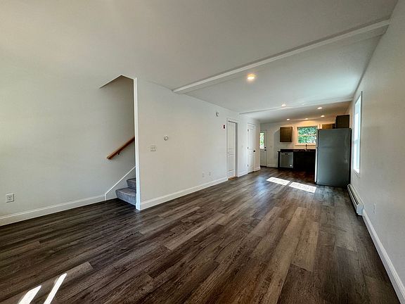 5th image of 116-118 Seavey St #116