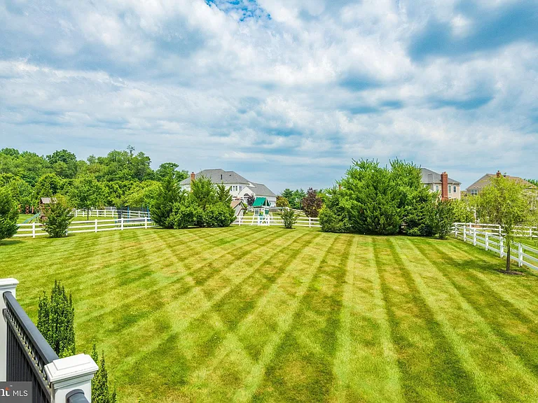 41398 Hagley Pl — Photo 44