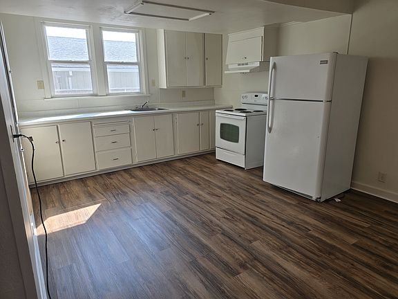 4th image of 403 De Barr Ave #C