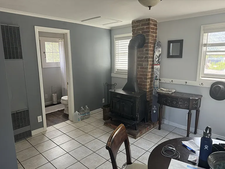 327 Virginia St — Photo 7