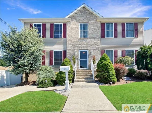 130 Clauss St, Carteret, NJ 07008