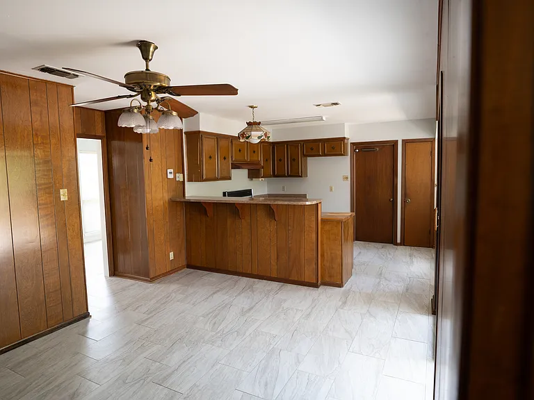 5235 Happiness St — Photo 14