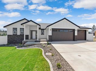 3432 E Yearling Rd, Chattaroy, WA 99003