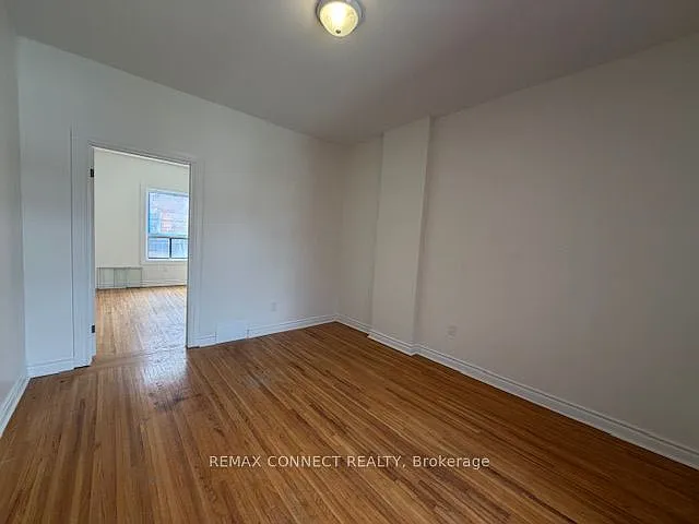 267 Catharine St N #2 — Photo 12