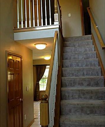 5th image of 408 Bristol Dr