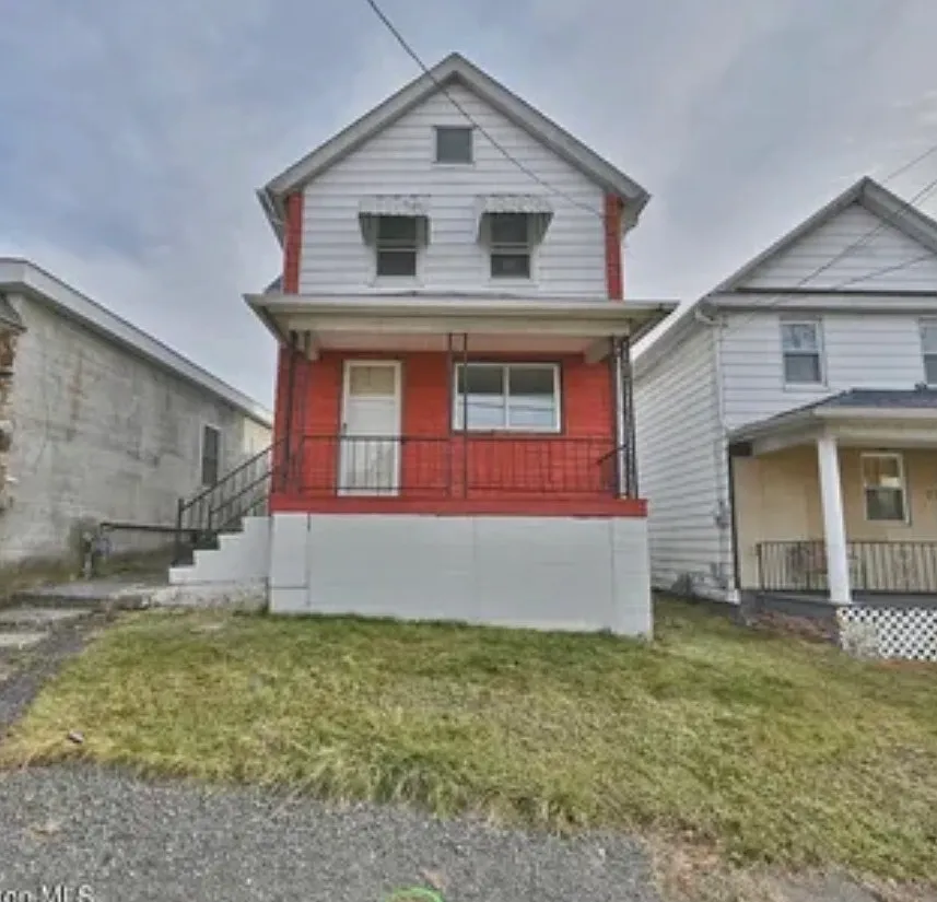 726 Dunmore St photo 1