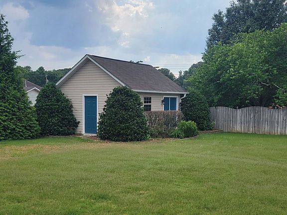 5th image of 206 Williston Dr