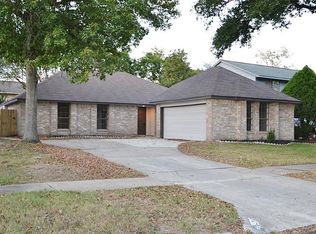5534 Longforest Dr, Houston, TX 77088