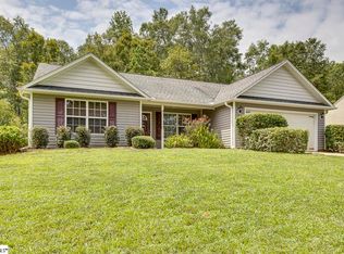 15 Patriots Pride Ct, Simpsonville, SC 29680