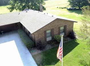 4805 Edgebrook Dr, Waterloo, IA 50701