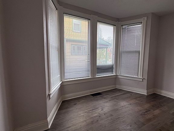 3rd image of 1123 S 32nd St #B