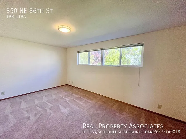 850 NE 86th St — Photo 15