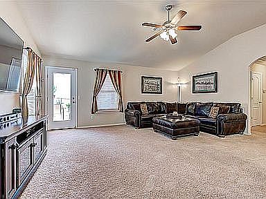 4th image of 18401 Piedra Dr