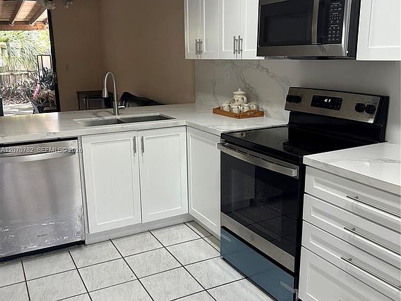 4th image of 12242 SW 16th Ter #102-L