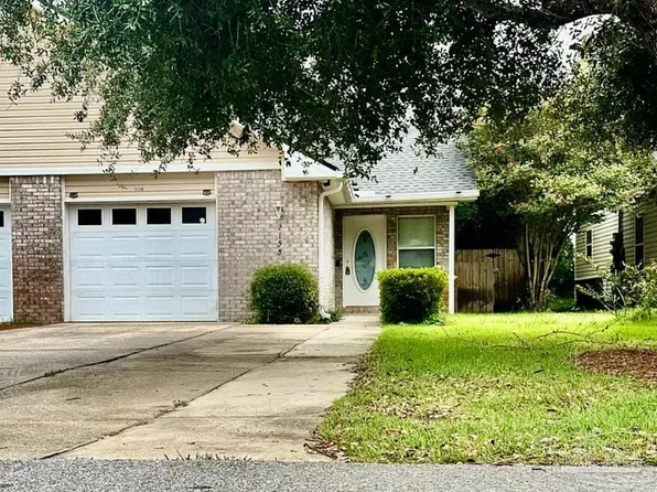 2155 Tom St, Navarre, FL 32566