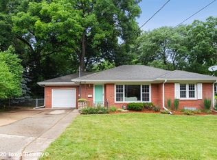 3701 Davisson Rd, Des Moines, IA 50310