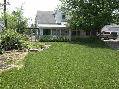 5th image of 3105 Grand Ave