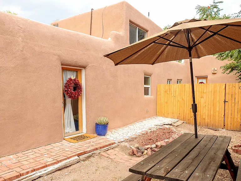 149 Candelario St #B — Photo 1