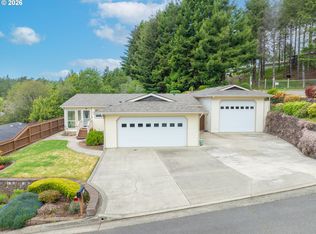 1710 Kristi Loop, Lakeside, OR 97449