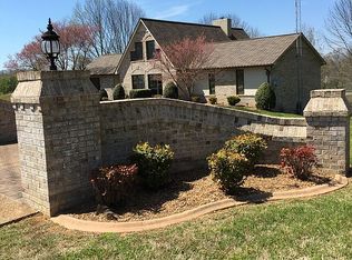 304 E McCormick Rd, Livingston, TN 38570