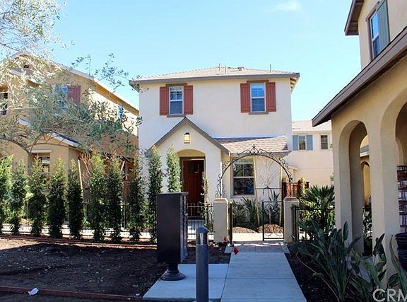 Courtyard Bungalows, mail box area and common grounds