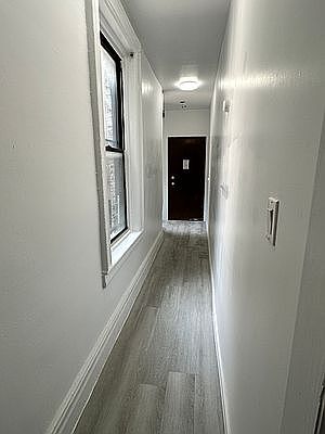 4th image of 240 Irving Ave APT 3R