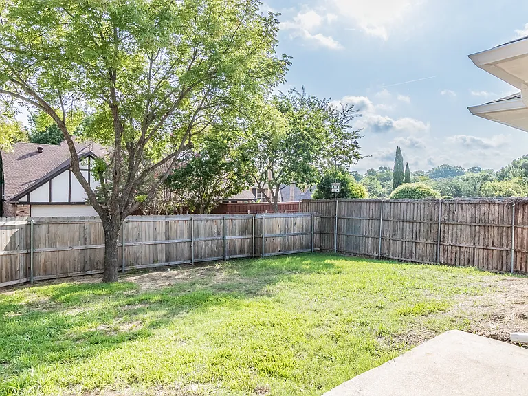 3008 Apple Valley Dr — Photo 48