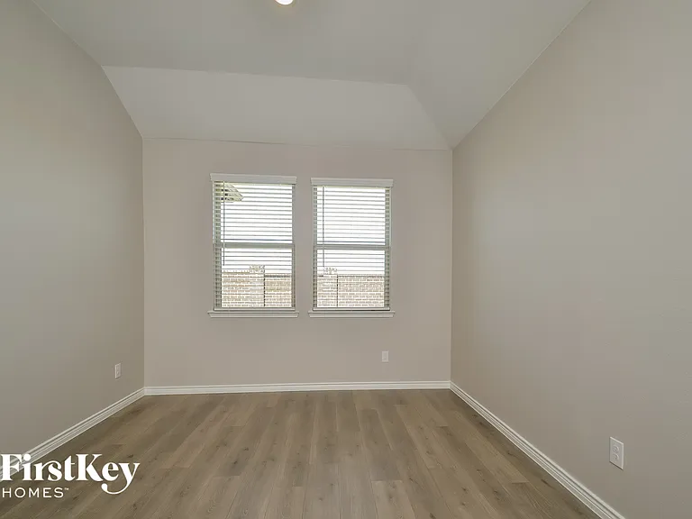 4217 Agatha Ln — Photo 7