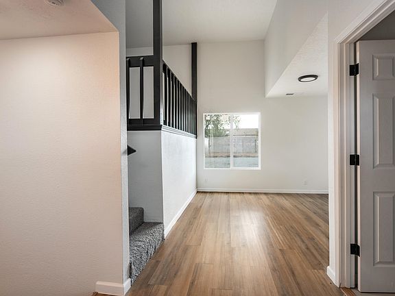 4th image of 303 Oreja De Oro Dr SE
