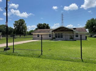 627 County Road 296a, Alvin, TX 77511