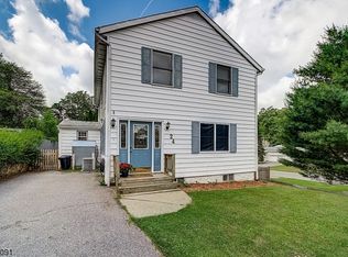 24 Innis Ave, Hopatcong, NJ 07843