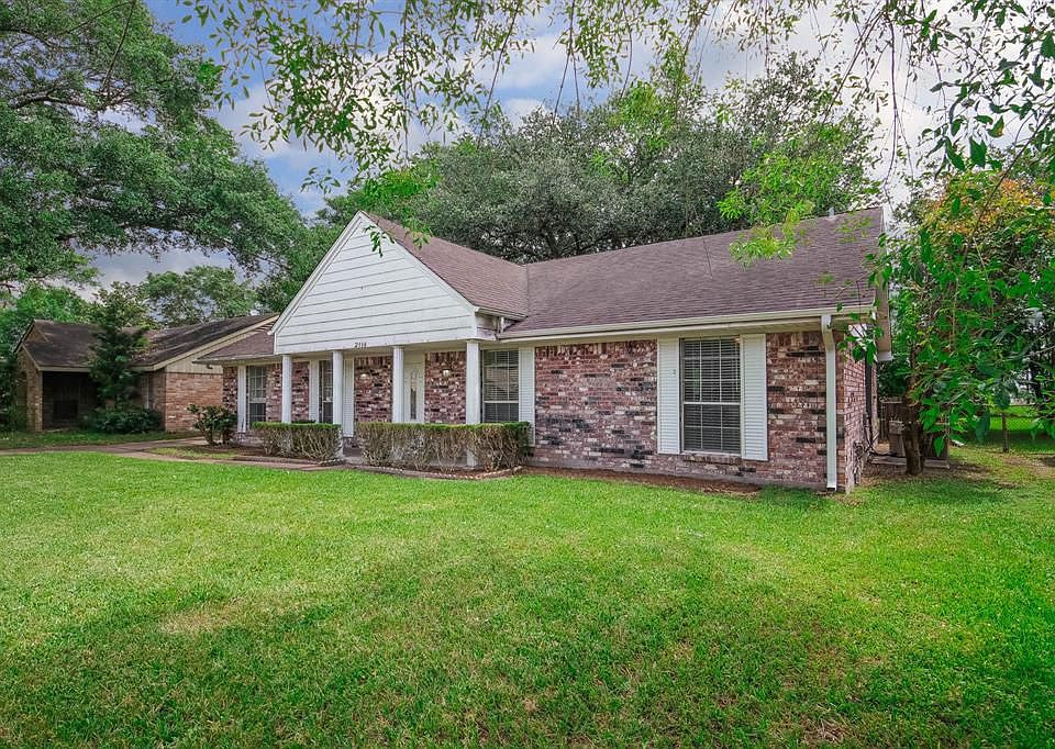 1st image of 2114 Wycliffe Dr